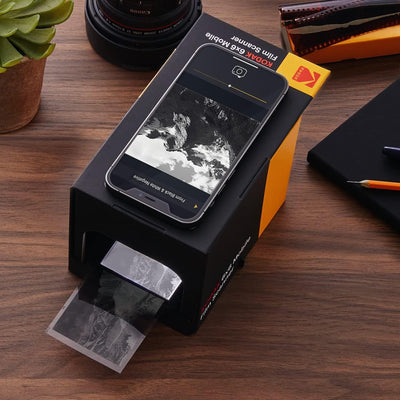 KODAK 6x6 Mobiler Filmscanner, konvertieren und speichern Sie 6x6 Dias und Negative [120 und 220 Fil