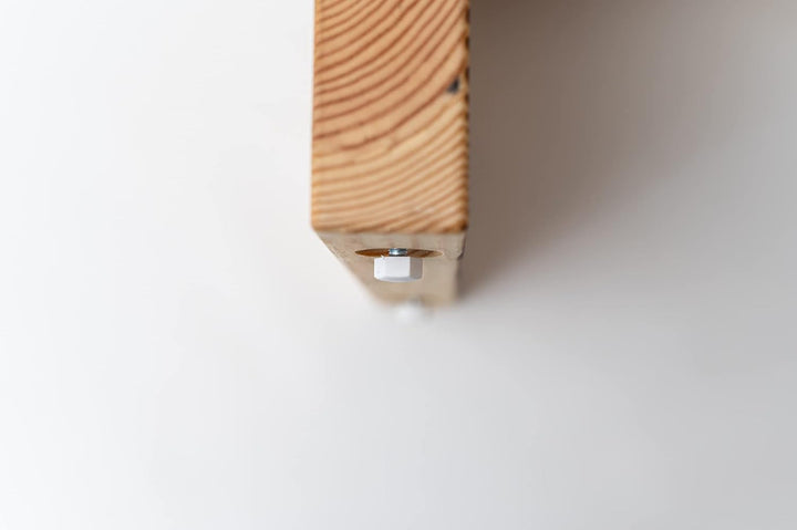 Woodworms Futterstation mit 2x 800ml Edelstahlnäpfen, handgemachte Echtholz Hundebar, Hundenapf für