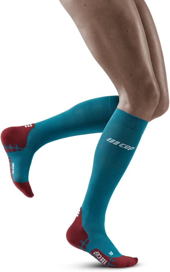 CEP – Ultralight + PRO Compression Socks für Damen | Leichte Laufsocken mit Kompression ULTRALIGHT -
