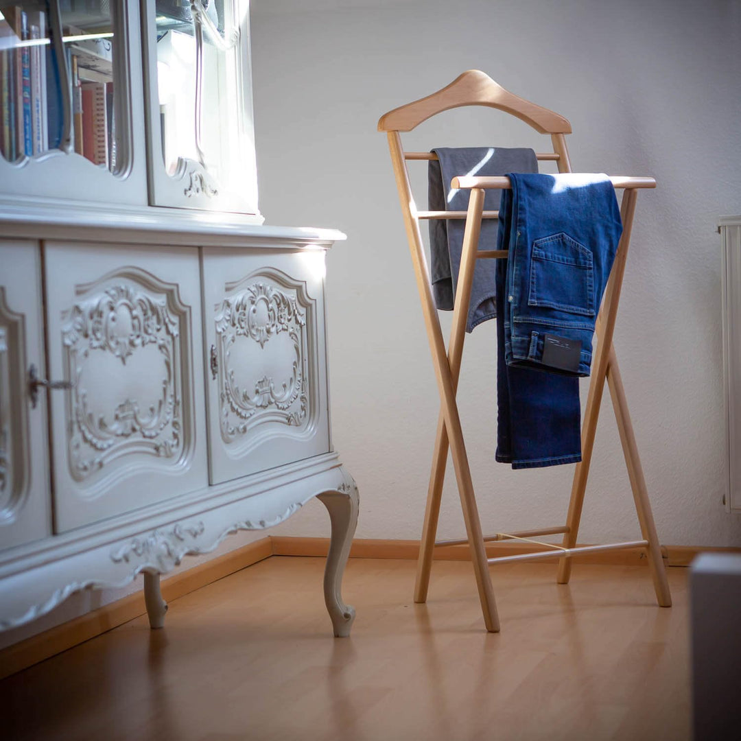 Herrendiener Kleiderbutler Kleiderständer Stummer Diener aus Holz klappbar und leicht (Natur lackier