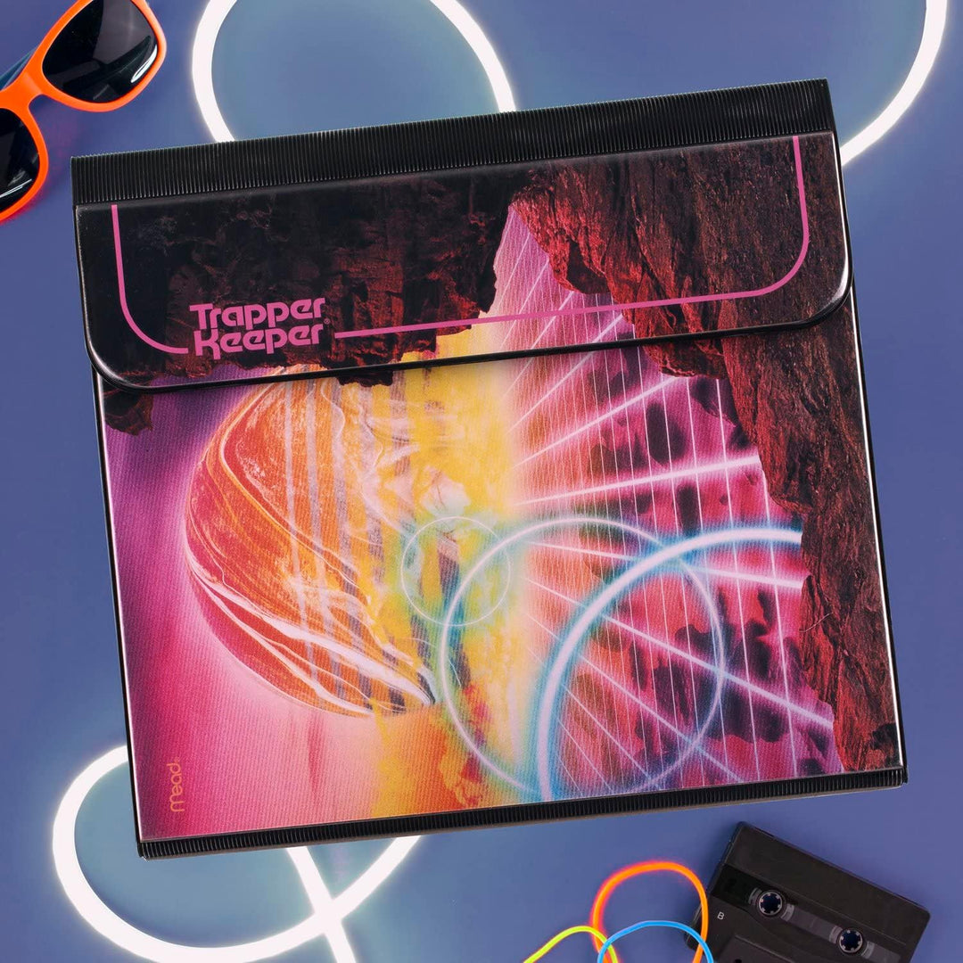 Trapper Keeper Binder, Retro-Design, 2,5 cm Binder inklusive 2 Ordner und extra Tasche, Metallringe