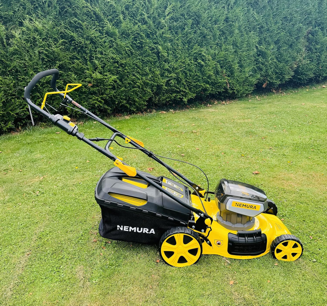 Nemura Akku-Rasenmäher 80V (2 x 4 V) - Schnitt 46 cm - Bis zu 500 m2 - Mulchfunktion - Lieferung mit