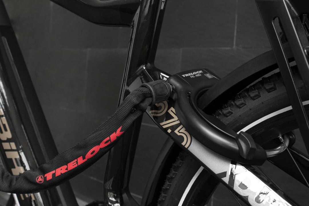 TRELOCK Rahmenschloss RS 480 Naz + Einsteckkette ZR 355 100/6 mit Satteltasche – 70,7 mm breite Öffn