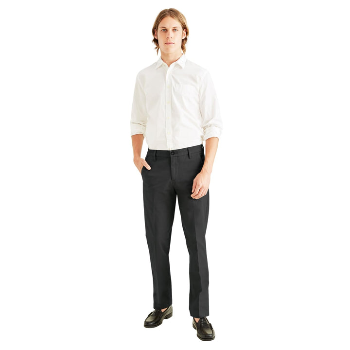 Dockers Herren Freizeithosen Slim Tapered Fit Workday Khaki Smart 360 Flex Pants 28W / 30L Schwarz,