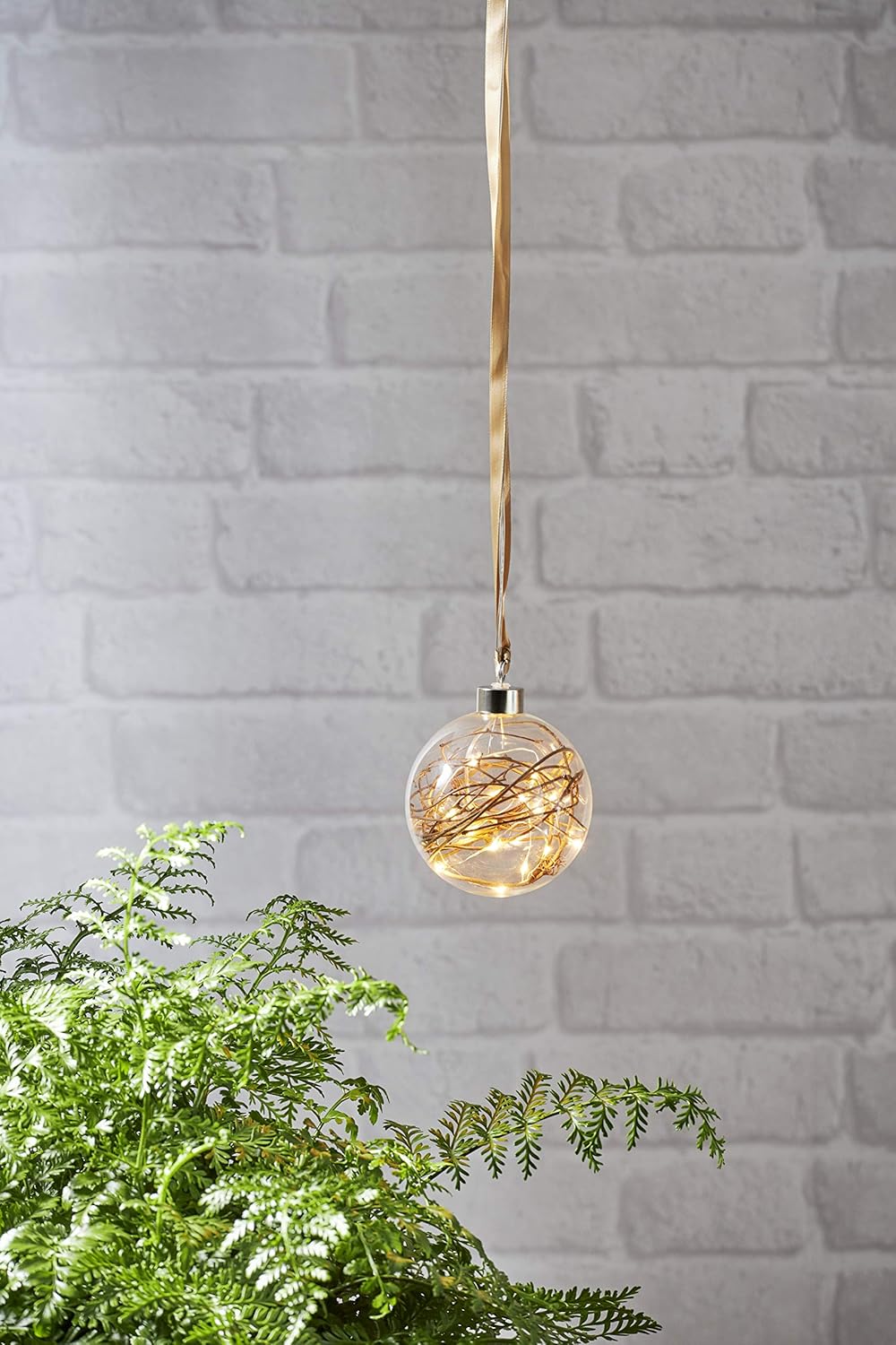 EGLO LED-Weihnachtskugel für Innen, beleuchtete Glaskugel zum Aufhängen Ø 15 cm, Leuchtkugel zum Hän