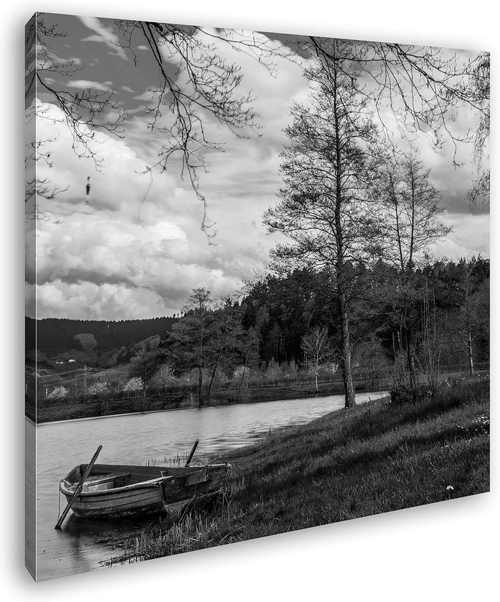 deyoli Boot am Ufer des Schwarzwaldes Format: 60x60 Effekt: Schwarz&Weiss als Leinwandbild, Motiv au