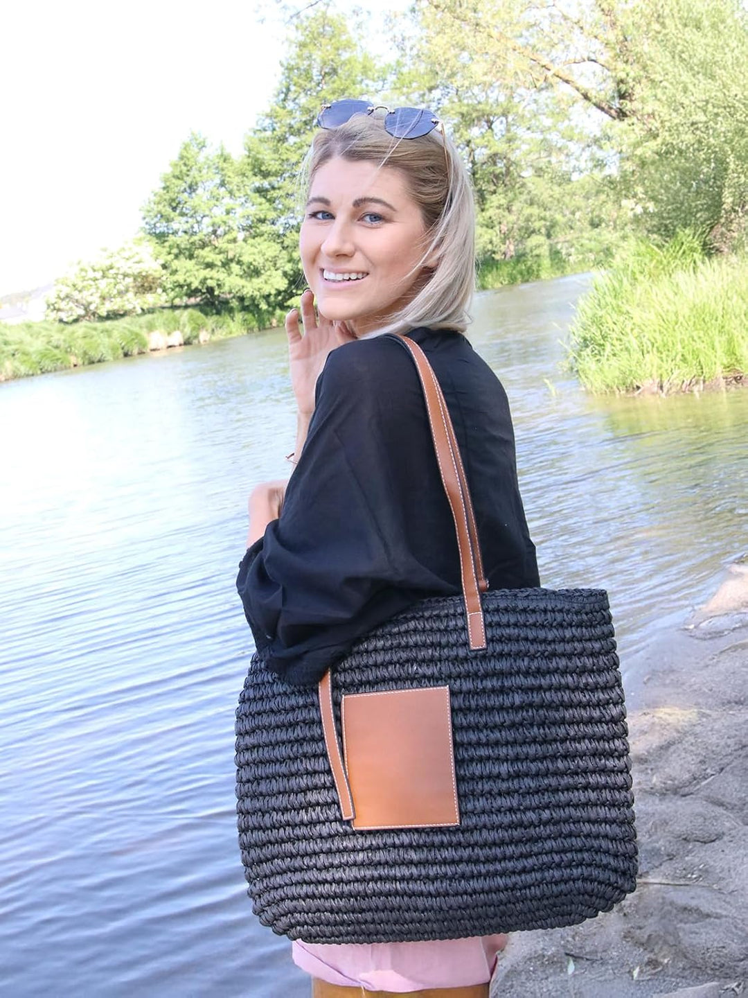 styleBREAKER Damen Korbflecht Schultertasche aus Papierstroh, Strandtasche mit langen Henkeln, Flech