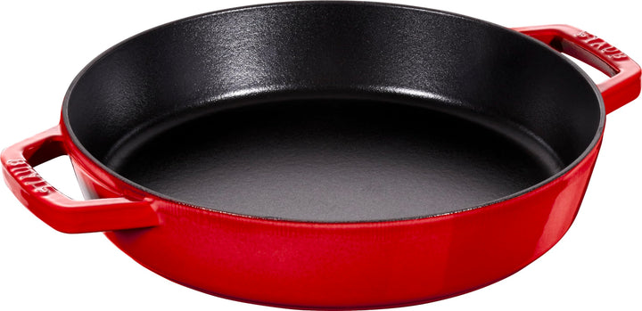 Staub Bratpfanne mit zwei Griffen, Induktionsgeeignet, Gusseisen, Kirschrot, 34 cm, 1 Einheiten 34 c