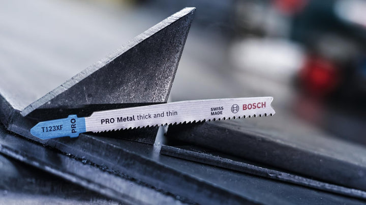 Bosch Professional 100x Stichsägeblatt T 123 XF Progressor for Metal (für Stahlbleche, Zubehör Stich