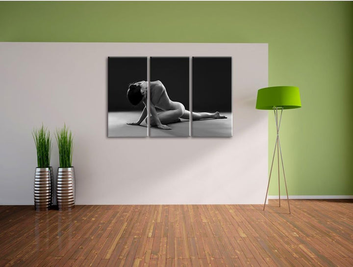 Pixxprint Schöne sexy Frau Macht Yoga als Leinwandbild/Grösse: 3 Teilig (120x80 cm) cm/Wandbild/Kuns