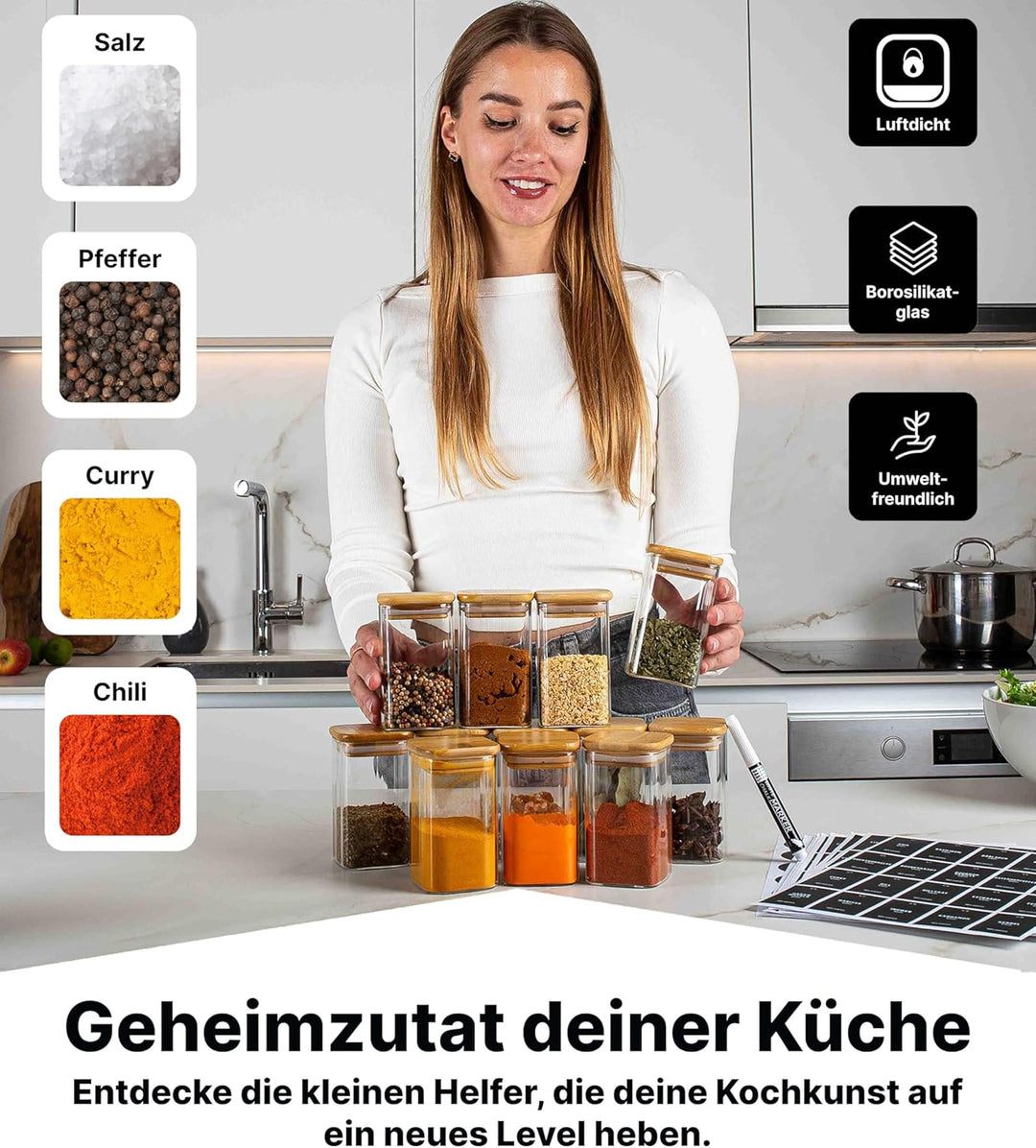 Deco haus® Gewürzgläser Eckig mit Holzdeckel 12er Set [+Gewürzetiketten] - Gewürzbehälter Glas 280ml