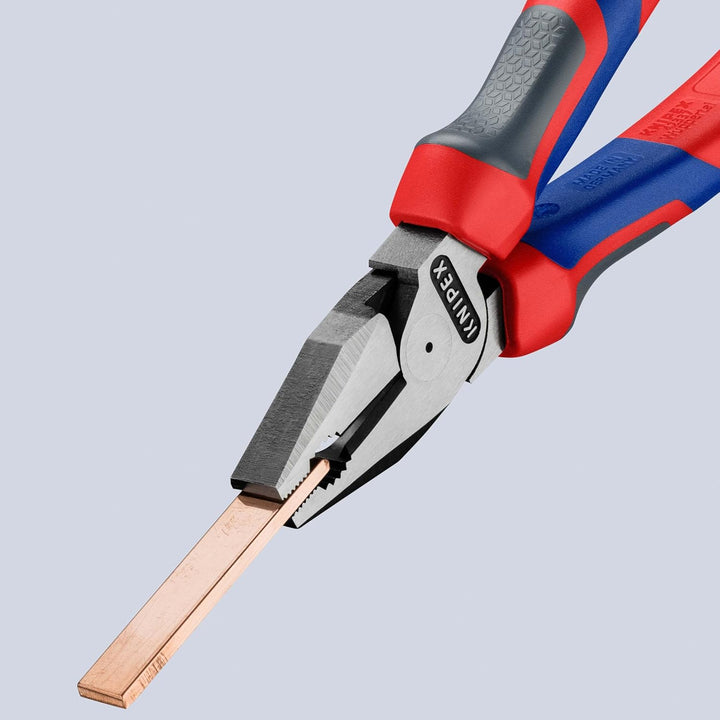 Knipex Kraft-Kombizange schwarz atramentiert, mit Mehrkomponenten-Hüllen 180 mm 02 02 180 Mit Mehrko