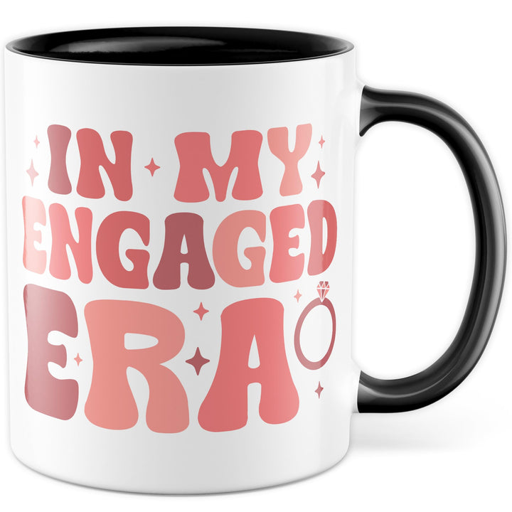 Verlobung Tasse mit Spruch – Geschenk In my engaged Era – Kaffeetasse 330ml aus Keramik – Paar Liebe