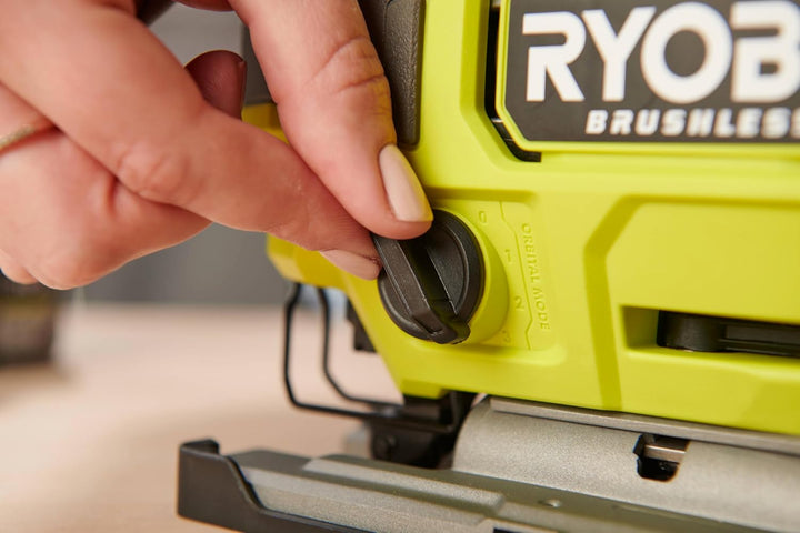 RYOBI 18 V ONE+ Brushless Akku-Stichsäge RJS18BL-0, 25 mm Hublänge, Pendelhub, ohne Akku und Ladeger