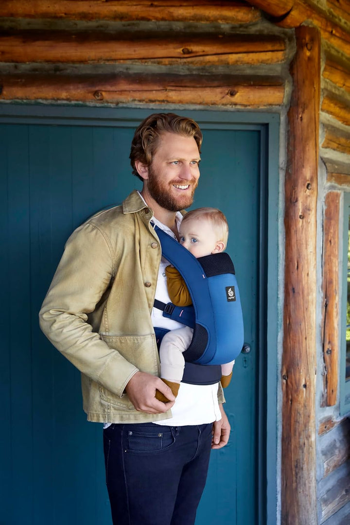 Ergobaby Away Babytrage, Reisetrage für Babys und Kleinkinder (5,4-15,9 kg), 2-Positionen Bauchtrage