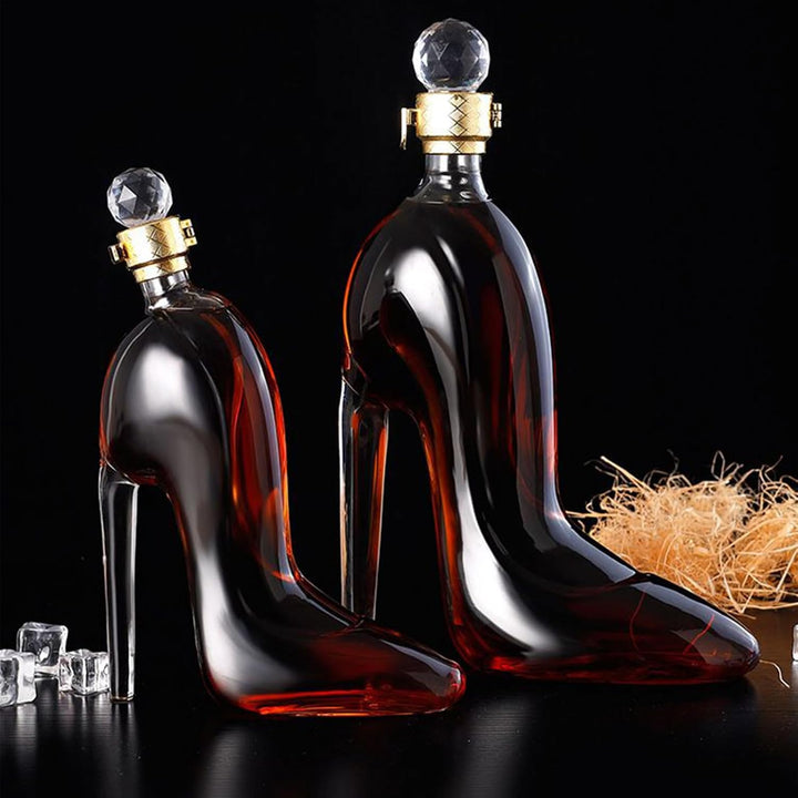 Weindekanter, hochhackige Schuhform, grosse Anwendung, Whiskyflasche mit Deckel, 350 ml, transparent