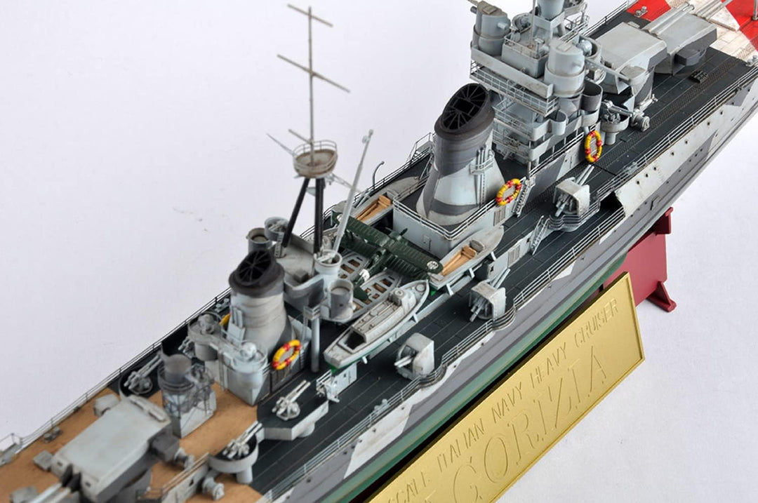 Trumpeter 005349 1/350 RN Gorizia, Mehrfarbig