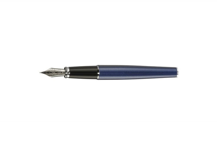 Diplomat D40209028 Excellence A2 Füllfederhalter mit breiter Stahlspitze, Mitternachts blau/chrome