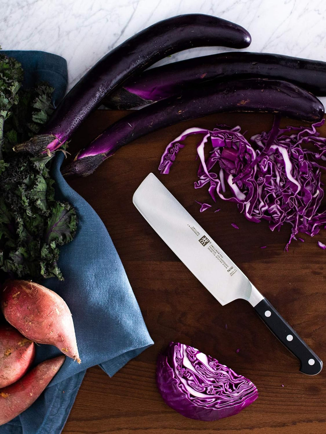 ZWILLING Pro Nakiri-Messer, Klingenlänge: 17 cm, Rostfreier Spezialstahl, Kunststoffgriff, Schwarz