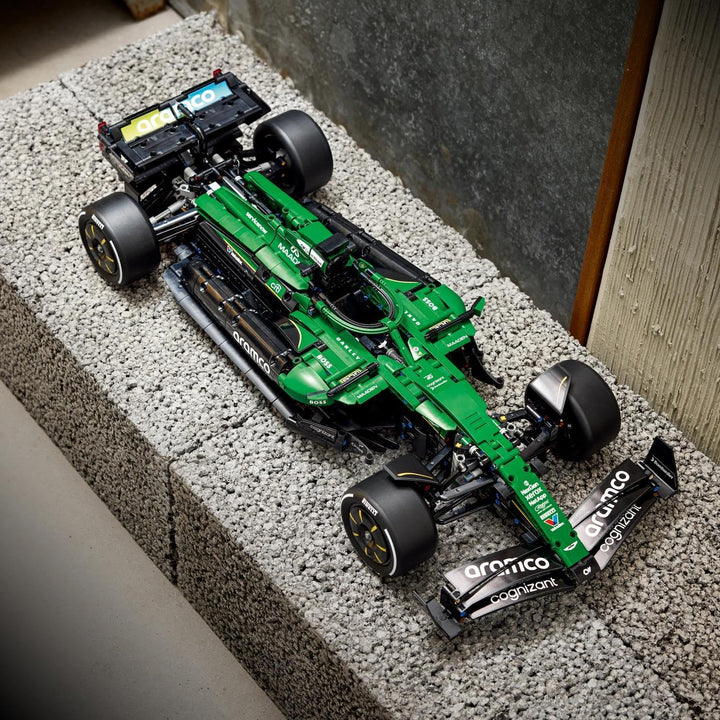 LEGO Technic Aston Martin Aramco AMR25 Formel 1 Rennwagen - Modellbau für Erwachsene - Rennauto mit