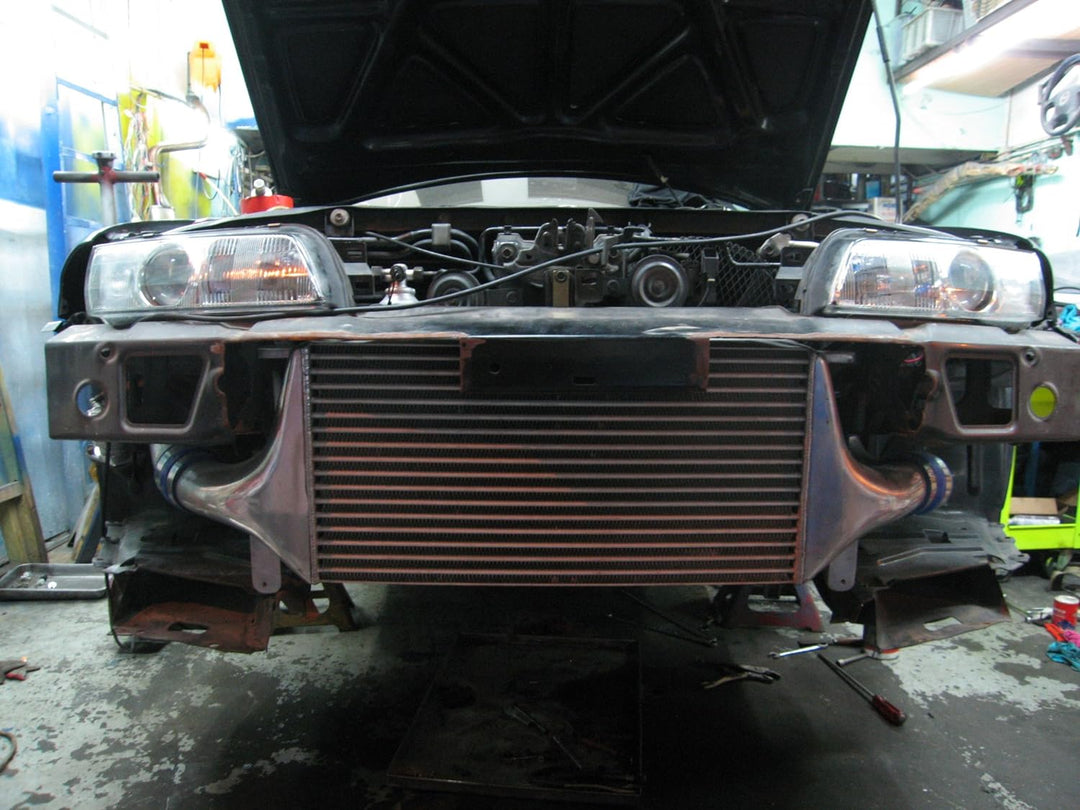 Autobahn88 Front-Mount Ladeluftkühler Hartrohrsatz, OEM Ersatz, kompatibel mit Nissan Skyline R33 R3