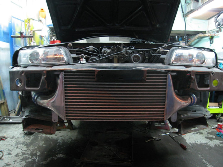 Autobahn88 Front-Mount Ladeluftkühler Hartrohrsatz, OEM Ersatz, kompatibel mit Nissan Skyline R33 R3