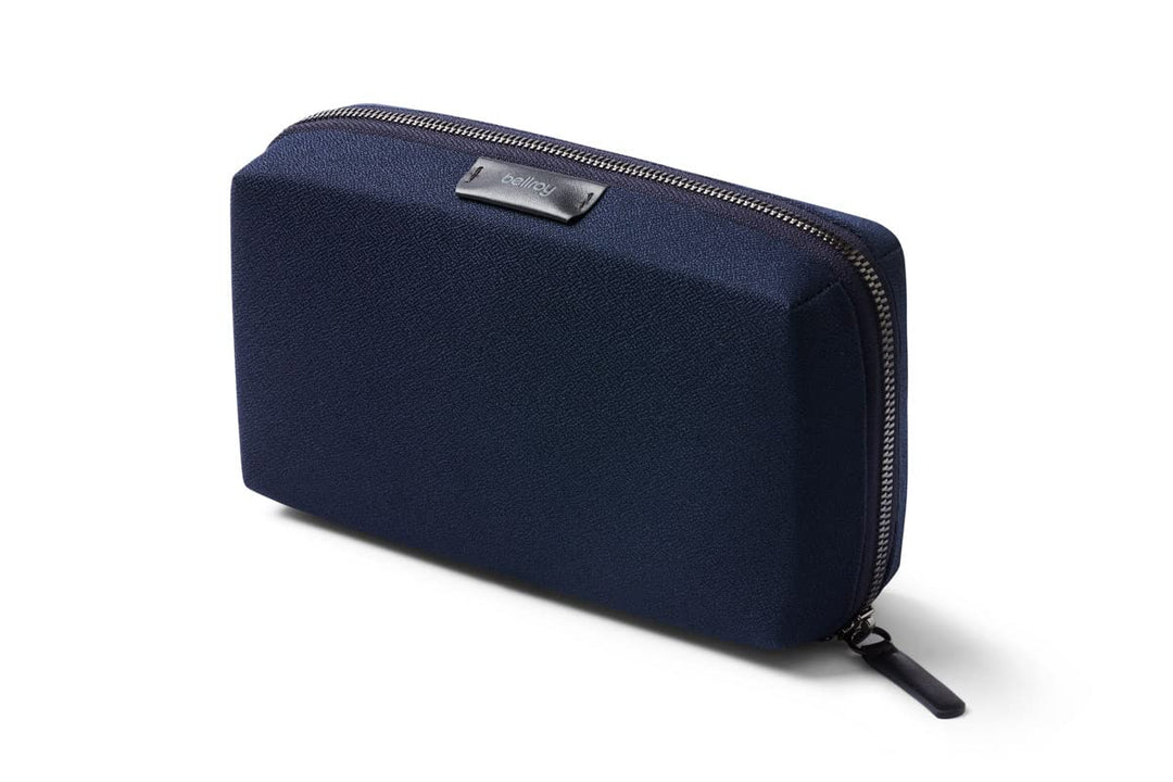 Bellroy Tech Kit, Tech Accessories Reissverschlusstasche (Powerbank, Handy-Ladegerät, Kabel, Ohrhöre