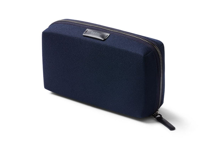 Bellroy Tech Kit, Tech Accessories Reissverschlusstasche (Powerbank, Handy-Ladegerät, Kabel, Ohrhöre