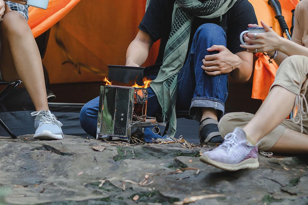 PEARL Campingkocher: 4er-Set Camping-Holzöfen aus Edelstahl, faltbar, inkl. Transporttasche (Camping