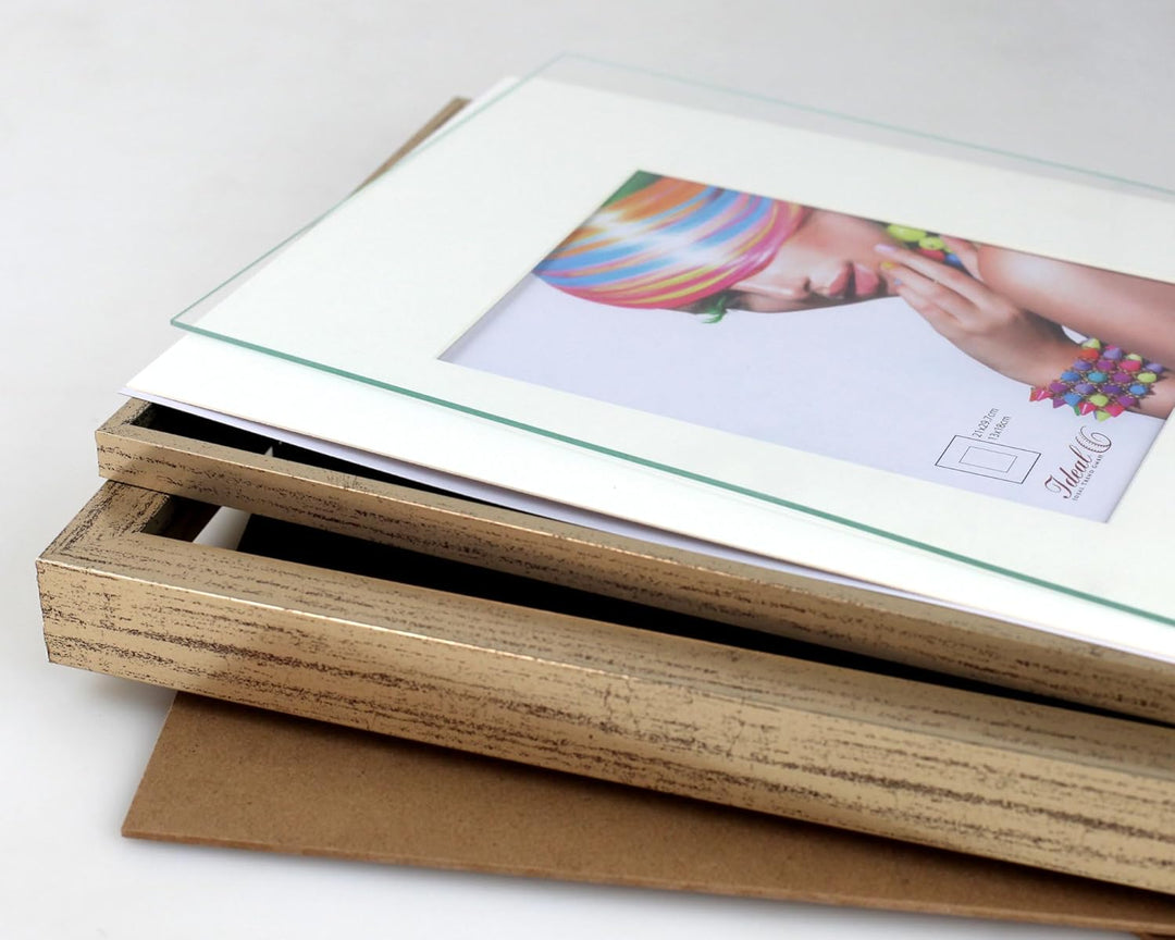 IDEAL TREND 3D Objektrahmen Bilderrahmen mit Passepartout & gehärtetem Glas Holz MDF Rahmen Foto Pos