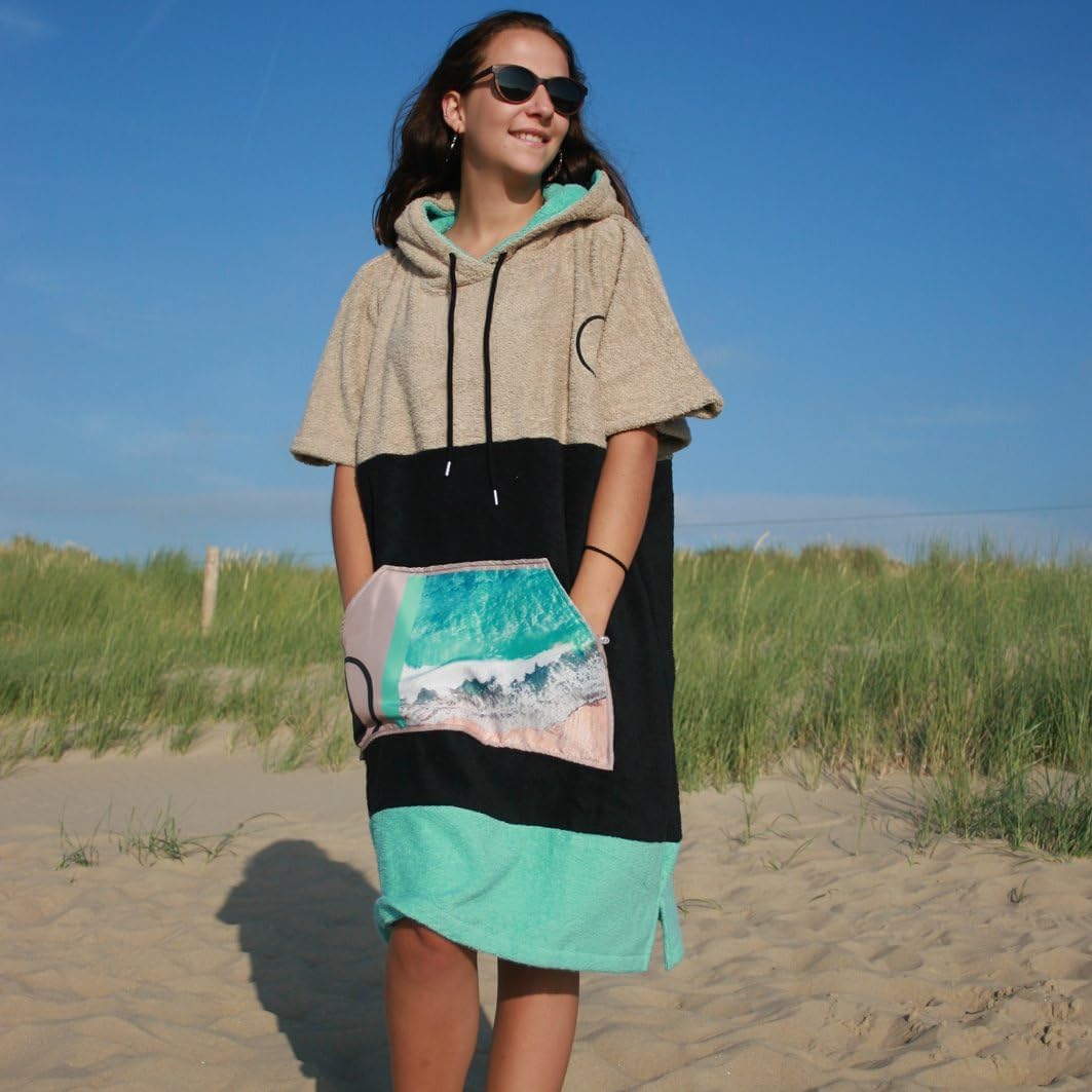 WAVE HAWAII Poncho Ericeira Badeponcho 95% Baumwolle 5% recyceltes Polyester für Körpergrössen von 1