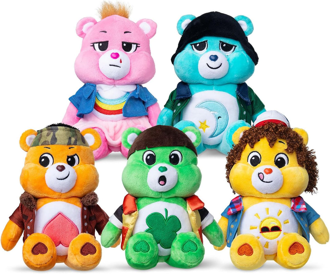 Basic Fun Care Bears x Stranger Things Tenderheart Bear als Lucas – 22 cm Fun Size Plüsch – Limitier