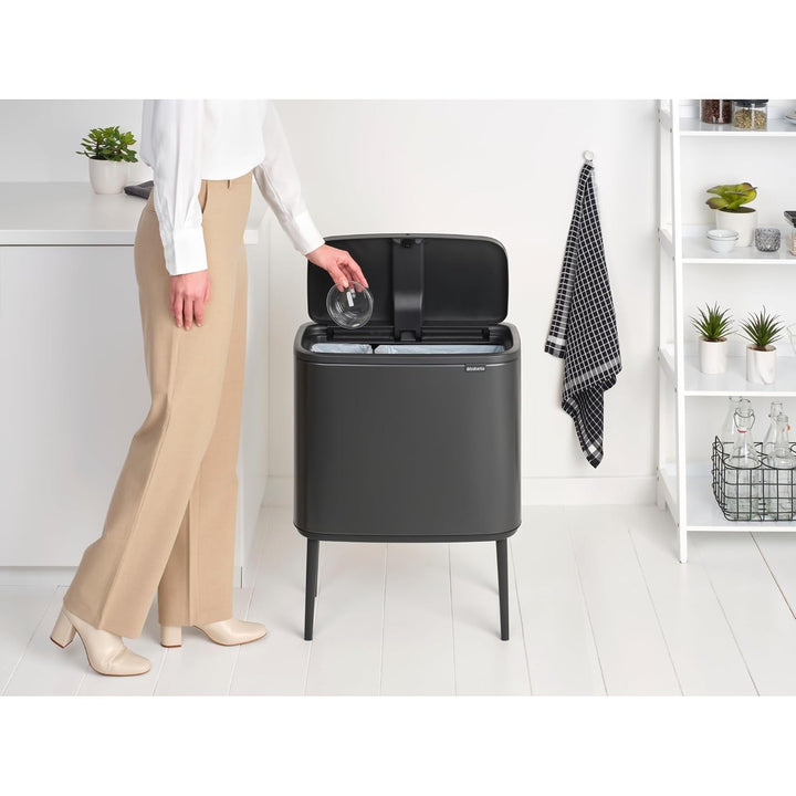 Brabantia Bo Touch Bin für die Küche 23+11 l – Zwei Fächer | Soft-Touch-Abfalltrennung mit Inneneime