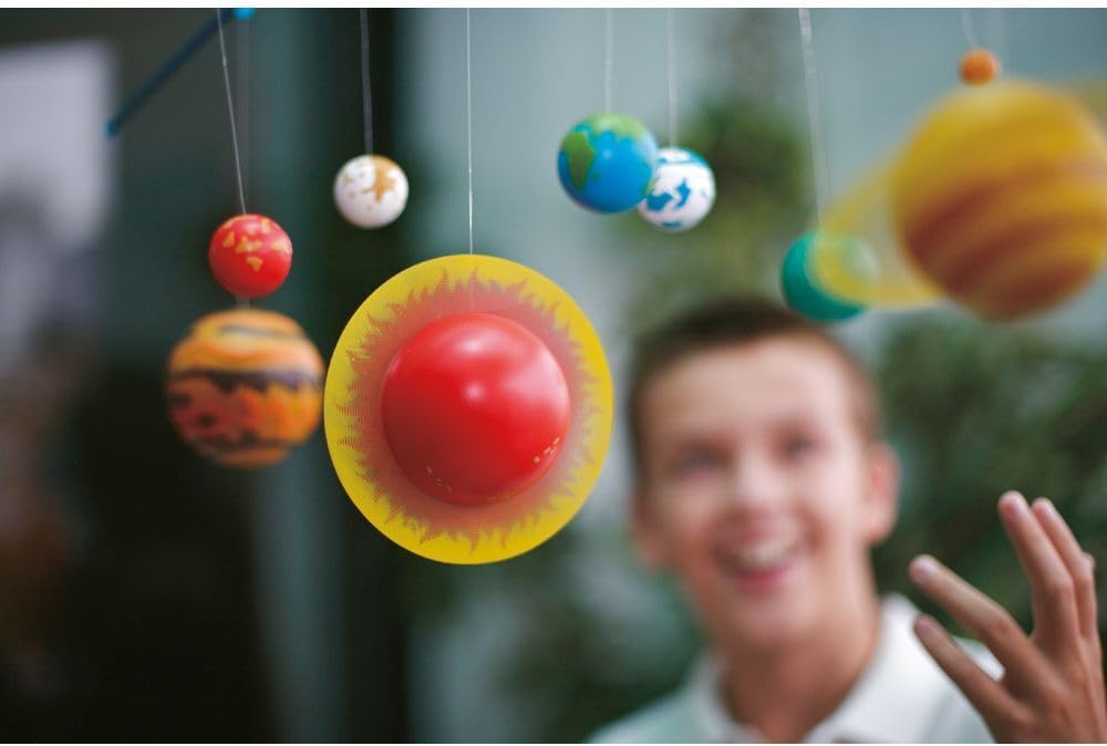 HCM Kinzel 4M Leucht-Sonnensystem Mobile Bastelset - Kreatives Wissenschaftsprojekt für Kinder - Per