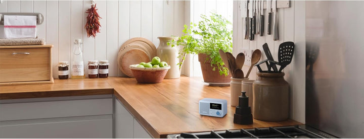 MEDION S66822 Tragbares Mini DAB+ Radio mit Bluetooth (Akku, dimmbares Farbdisplay, Teleskopantenne,