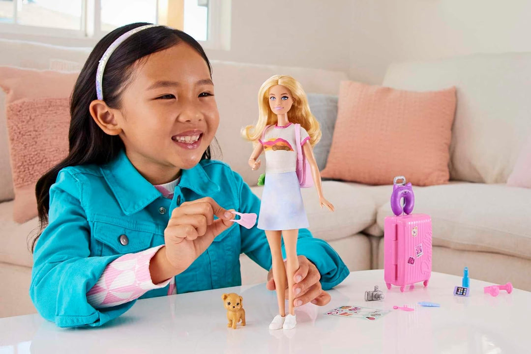 BARBIE Malibu - Koffer, Rucksack, Hündchen und mehr als 10 Accessoires für fantasievolles Spielen, i