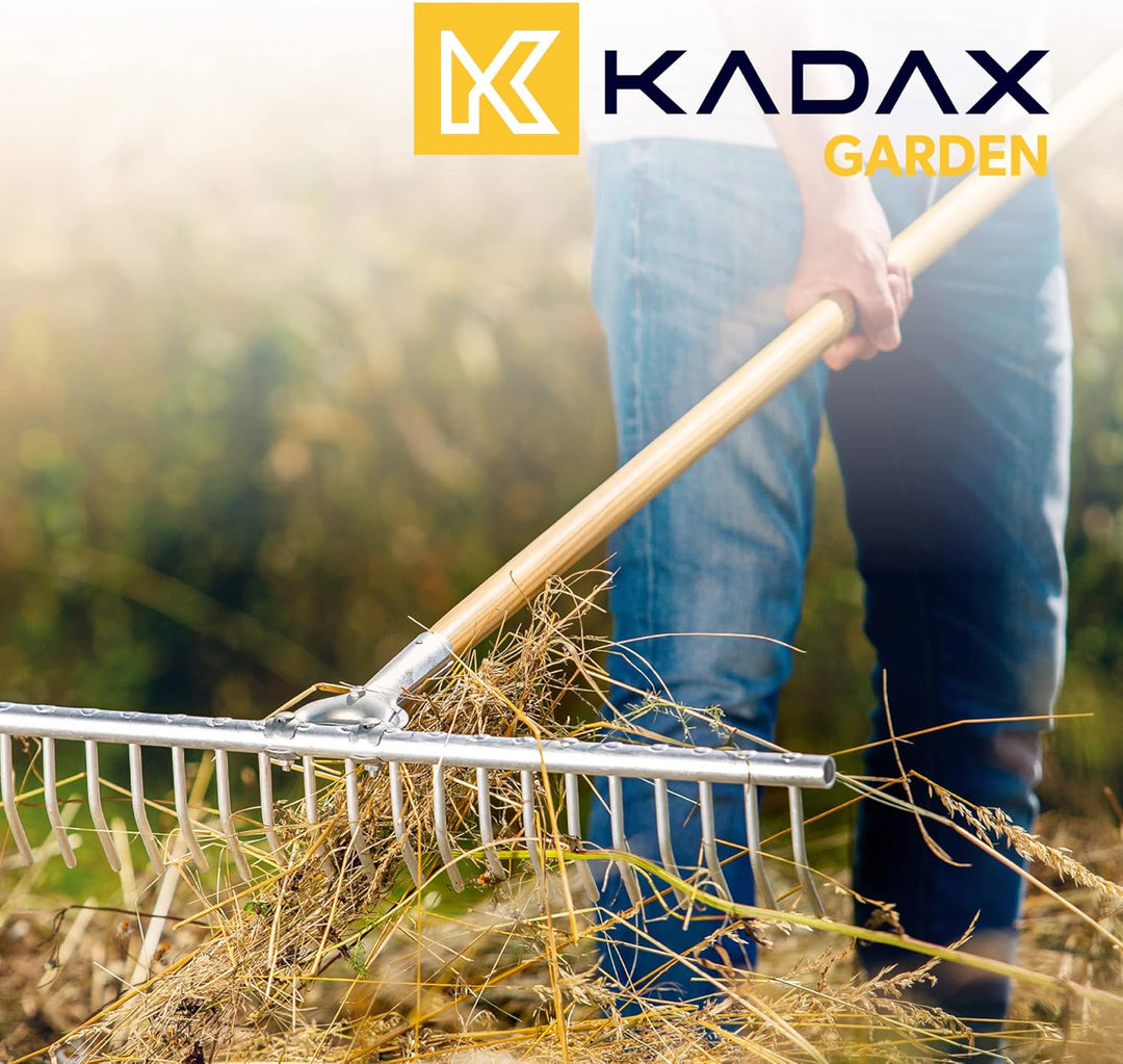 KADAX Rechen, Heurechen mit langem Stiel aus Holz, breite Harke für Garten, Beet, Rasen, Bequeme Gar