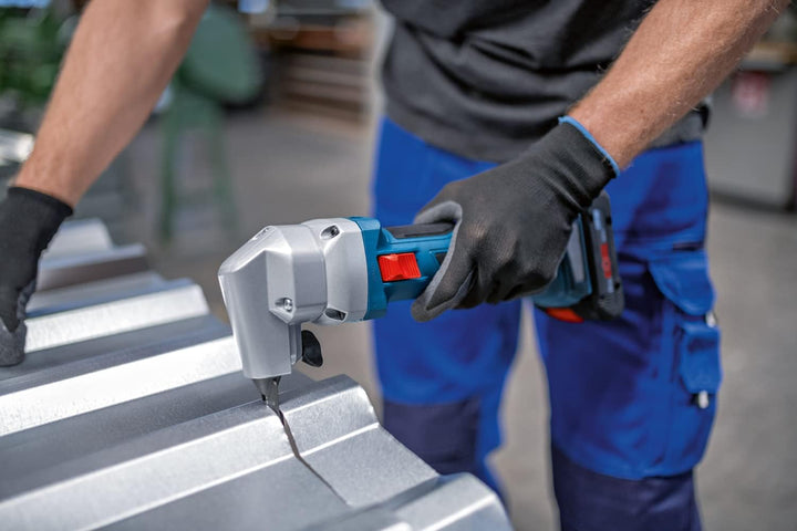 Bosch Professional 18V System Akku Knabber GNA 18V-16 E (700 Watt, Griffbreite von 156 mm, Bürstenlo