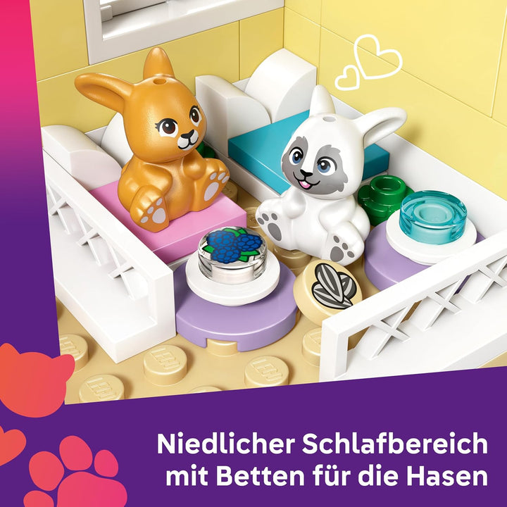 LEGO Friends Heartlake City Hasenhotel - Haus-Spielset mit 2 Mini Puppen, 2 Tierfiguren &amp; Tierpflege