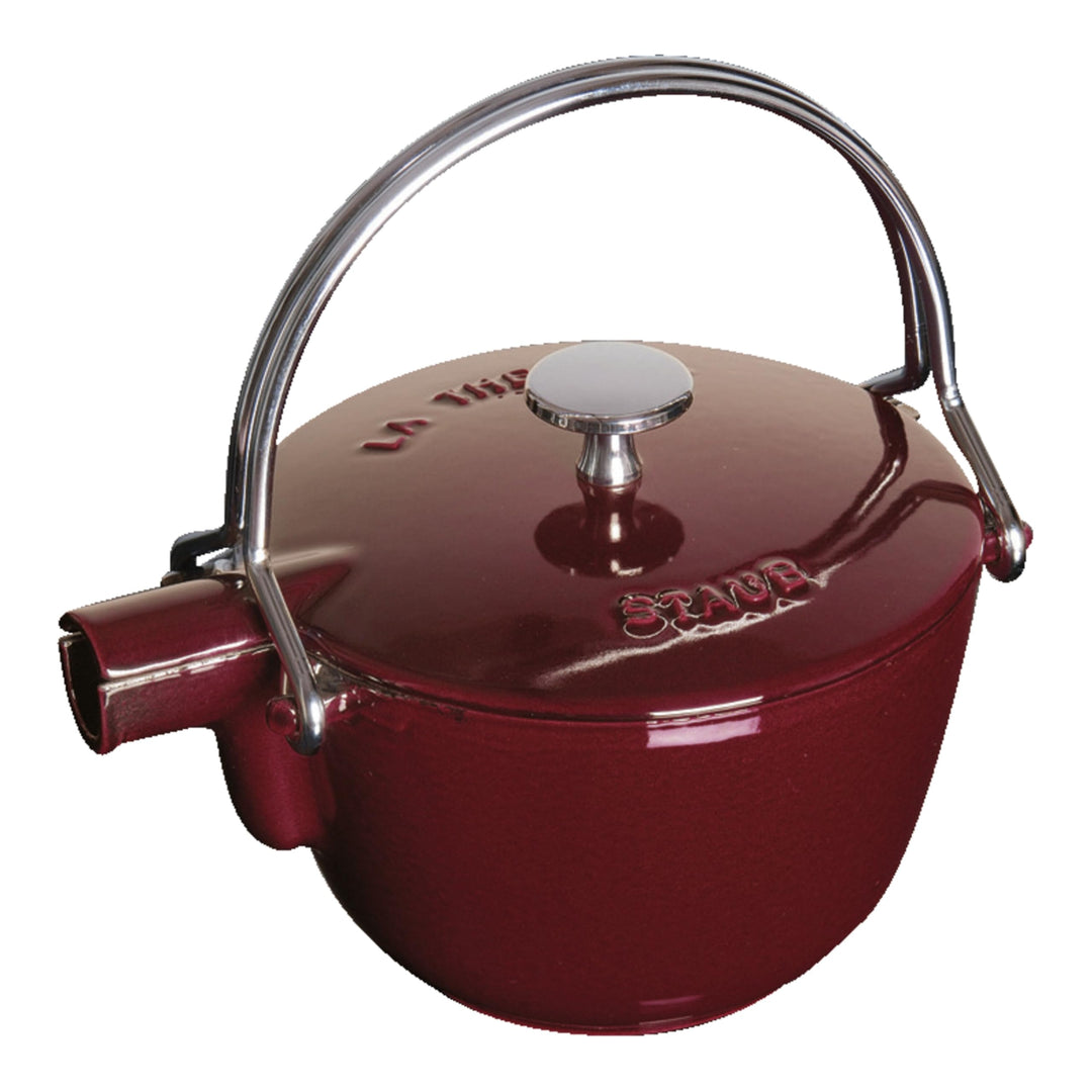 Staub 1650087 Teekanne/Wasserkessel, rund 16,5 cm, 1,15 L mit mattschwarzer Emaillierung Im Inneren