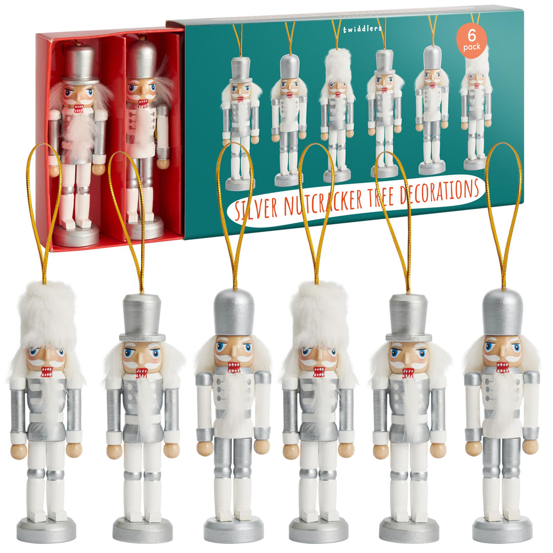 THE TWIDDLERS - 6 Silberne Nussknacker-Soldaten-Ornamente aus Holz, 10cm / 4“ - Baumschmuck im festl