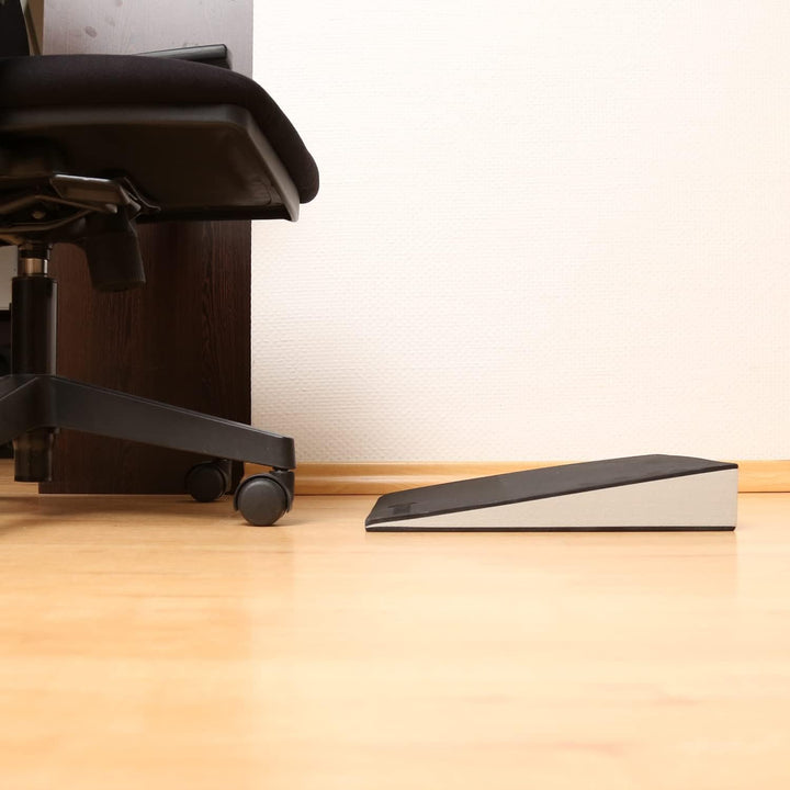 GORANDO® Bequemes Premium Keilkissen für Büro, Auto - Ergonomisches Sitzkissen - Fest, Formstabil -