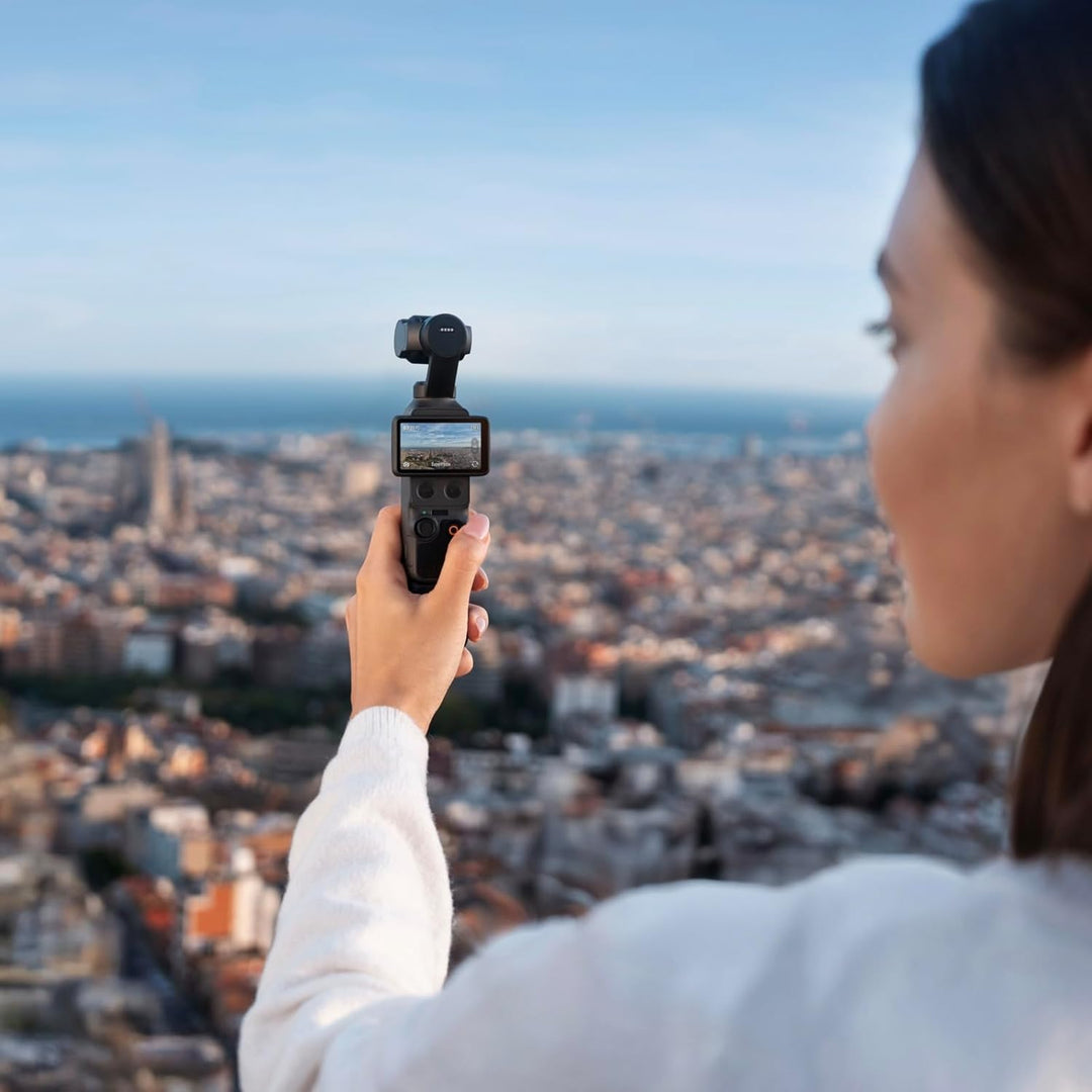 DJI Osmo Pocket 4 Essential Combo, Pocket-Gimbal-Vlog-Kamera, 1″ CMOS und 4K/240fps, 3‑Achsen-Stabil
