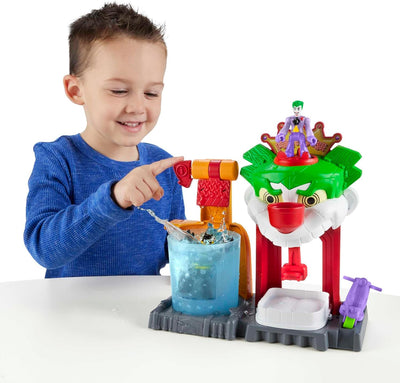 IMAGINEXT DC Super Friends Batman-Spielset - Joker-Haus mit Figuren, die in warmem und eiskaltem Was