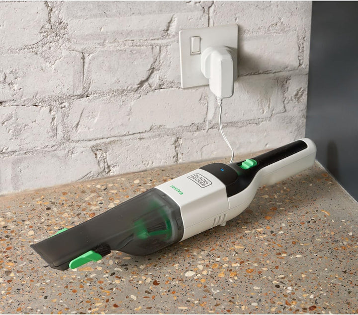 BLACK+DECKER reviva Akku-Handstaubsauger (7,2V, 2.0Ah, nachhaltiges Gehäuse aus 50V% recyceltem Plas
