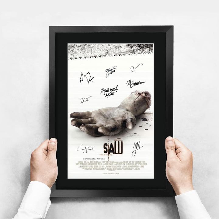 HWC Trading FR A3 Saw 1 Geschenke Geduckter Poster Signiertes Autogramm Foto für Fans von Film Memor