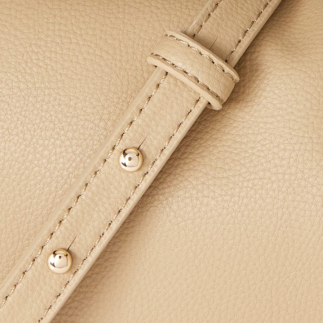 Tommy Hilfiger Damen Umhängetasche TH Casual Shoulder Bag Klein, Beige, Einheitsgrösse
