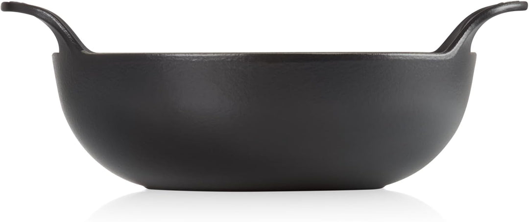 Le Creuset Balti Dish aus Gusseisen, 24 cm, 2,7 Liter, Schwarz matt, 20142240000460, Schwarz Matt