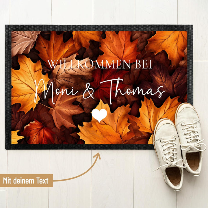 True Statements Deko-Fussmatte „Willkommen bei“ - personalisiert mit Wunschtext - Herbst-Deko „Golde