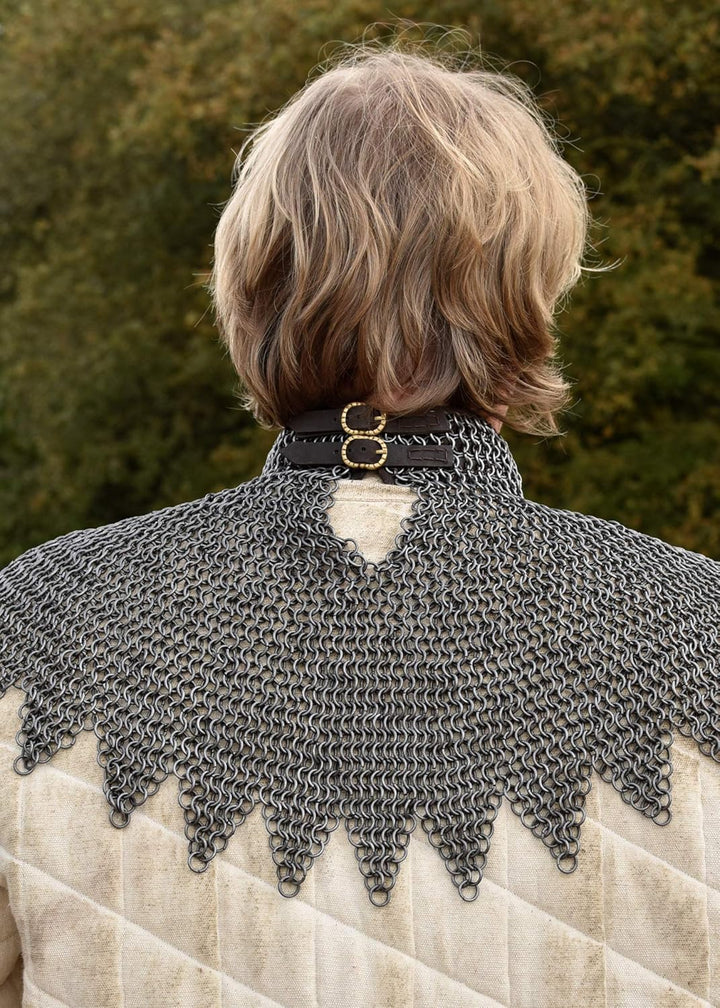 Ulfberth Bischofskragen aus Federstahlringen, Kettenkragen mit Lederriemen und Schnallen